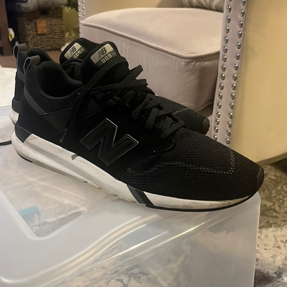 Men’s NEW BALANCE 009 sneakers. Size 14